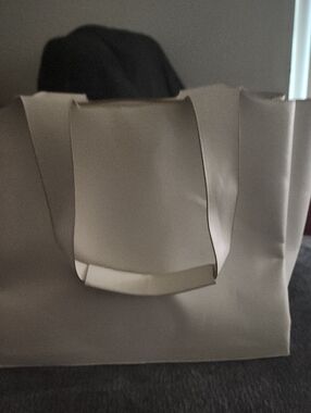 Minimalist Cream Tote Bag with Wide Straps